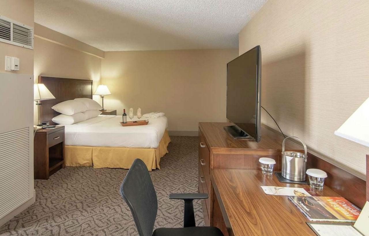 ดับเบิ้ลทรี บาย ฮิลตัน นอร์โฟล์ค แอร์พอร์ต Hotel นอร์ฟอล์ก ภายนอก รูปภาพ