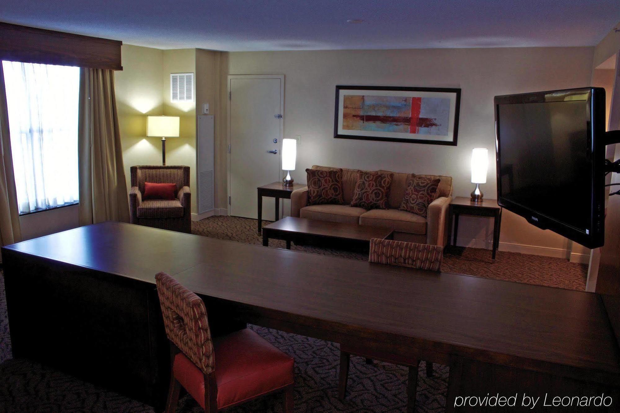 ดับเบิ้ลทรี บาย ฮิลตัน นอร์โฟล์ค แอร์พอร์ต Hotel นอร์ฟอล์ก ภายนอก รูปภาพ